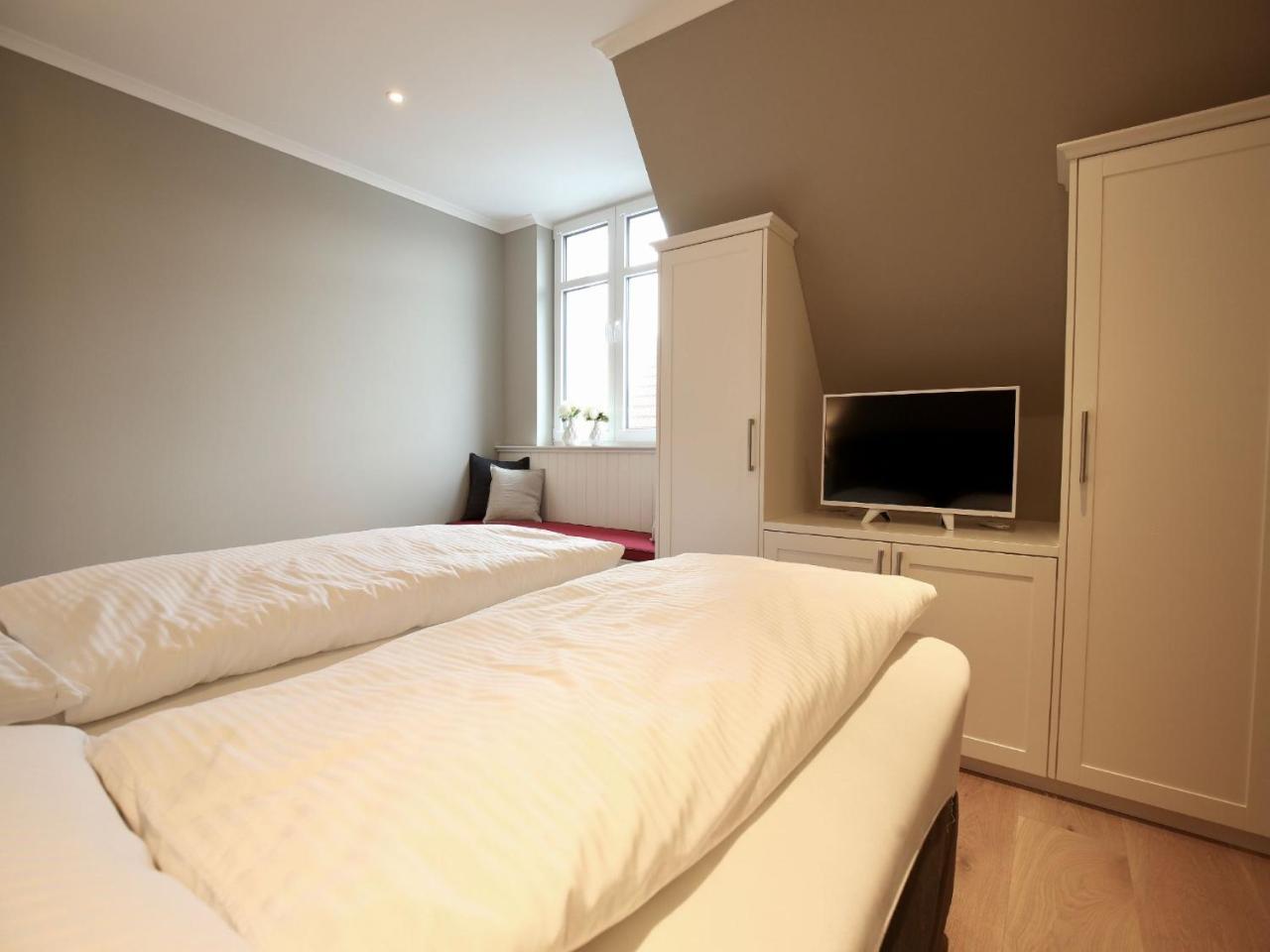 Charlotte 48 - Wunderschoene Ferienwohnung Mit Balkon Und Sauna Wangerooge Eksteriør bilde